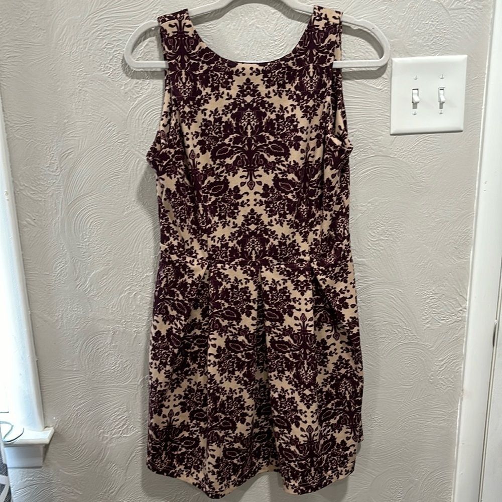 Charming Charlie Burgundy And Tan Floral Sleeveless Dress Size Medium